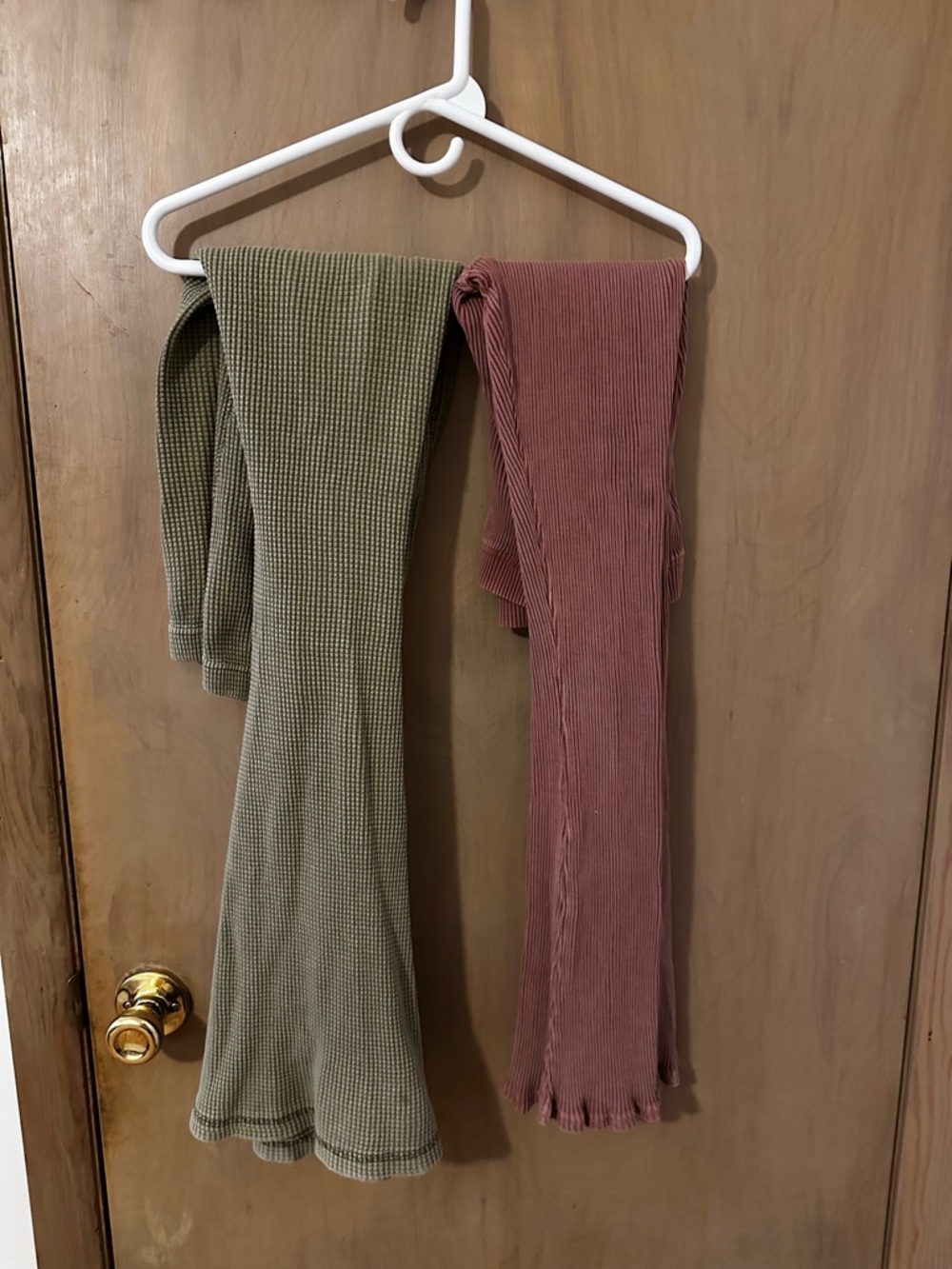 Ribbed Knit Leggings - Olive Green & Mauve